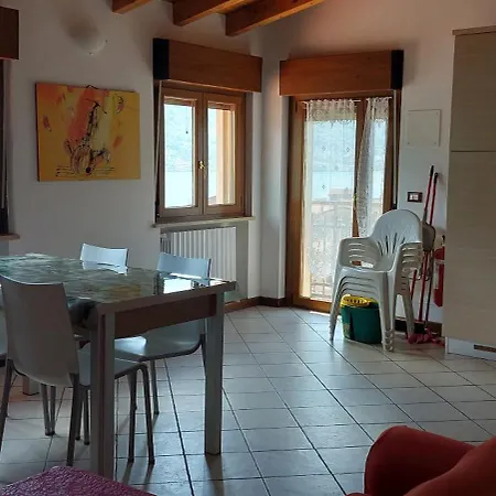 On The Island Apartman